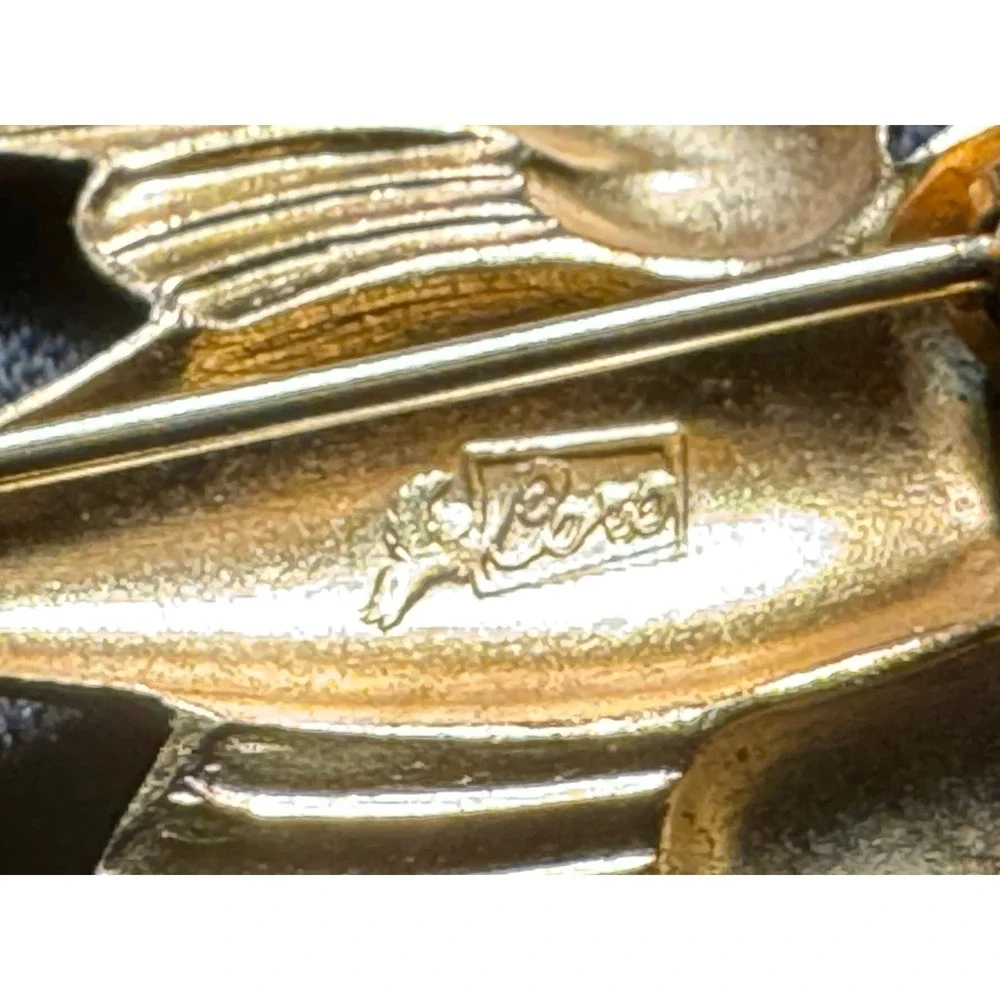 Vintage Coro Gold Tone Swallow Bird Brooch Pin Mid Century Figural Jewelry